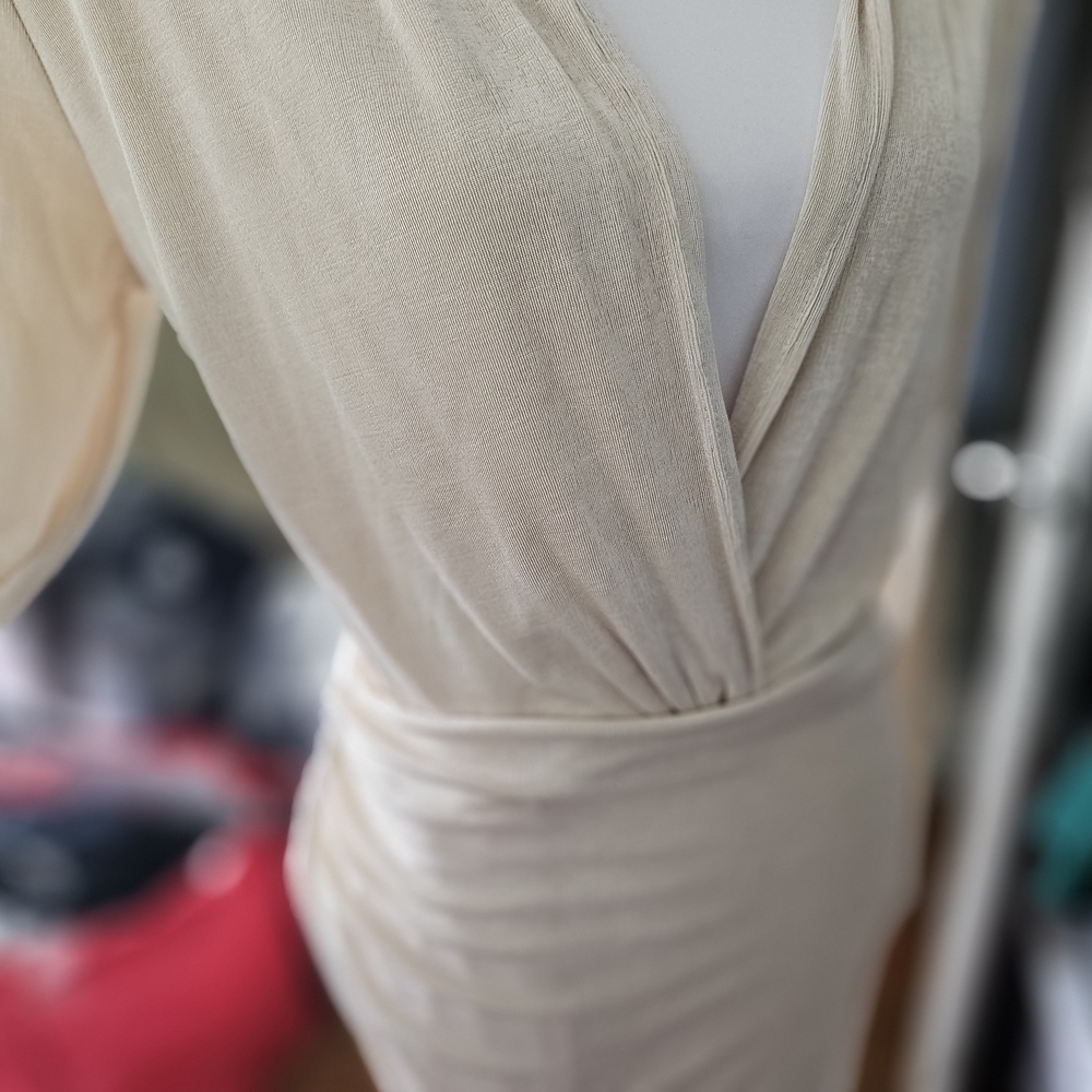 Fashion Nova Can't Contain Myself Maxi Dress Deep long sleeves, wrapped/gathered - Picture 4 of 7